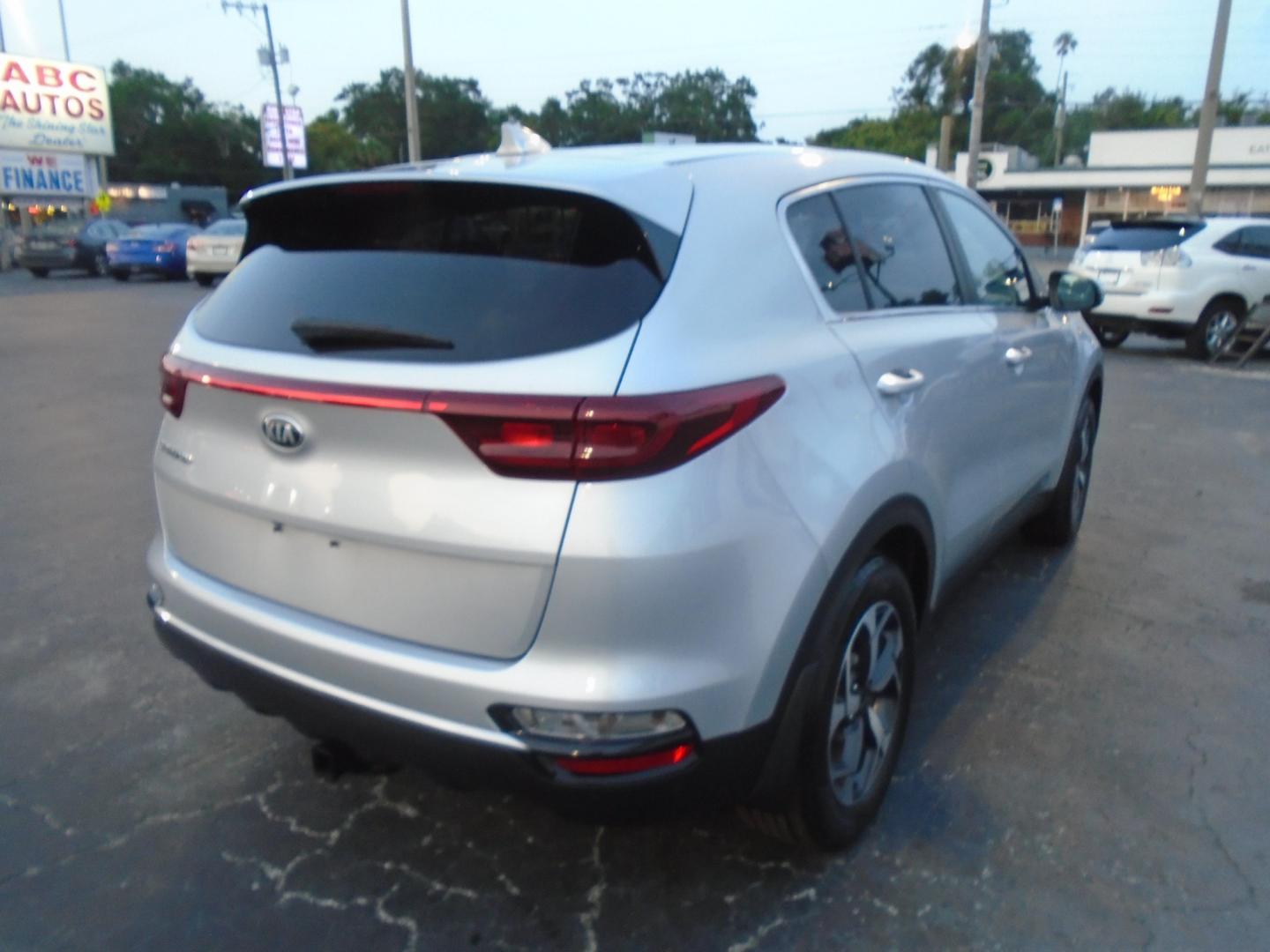 2020 Kia Sportage (KNDPM3AC4L7) , located at 6112 N Florida Avenue, Tampa, FL, 33604, (888) 521-5131, 27.954929, -82.459534 - Photo#3